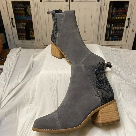 Toms Esme Iron Grey Suede & Jacquard Boots Women’s 6 Like New - Picture 7 of 14